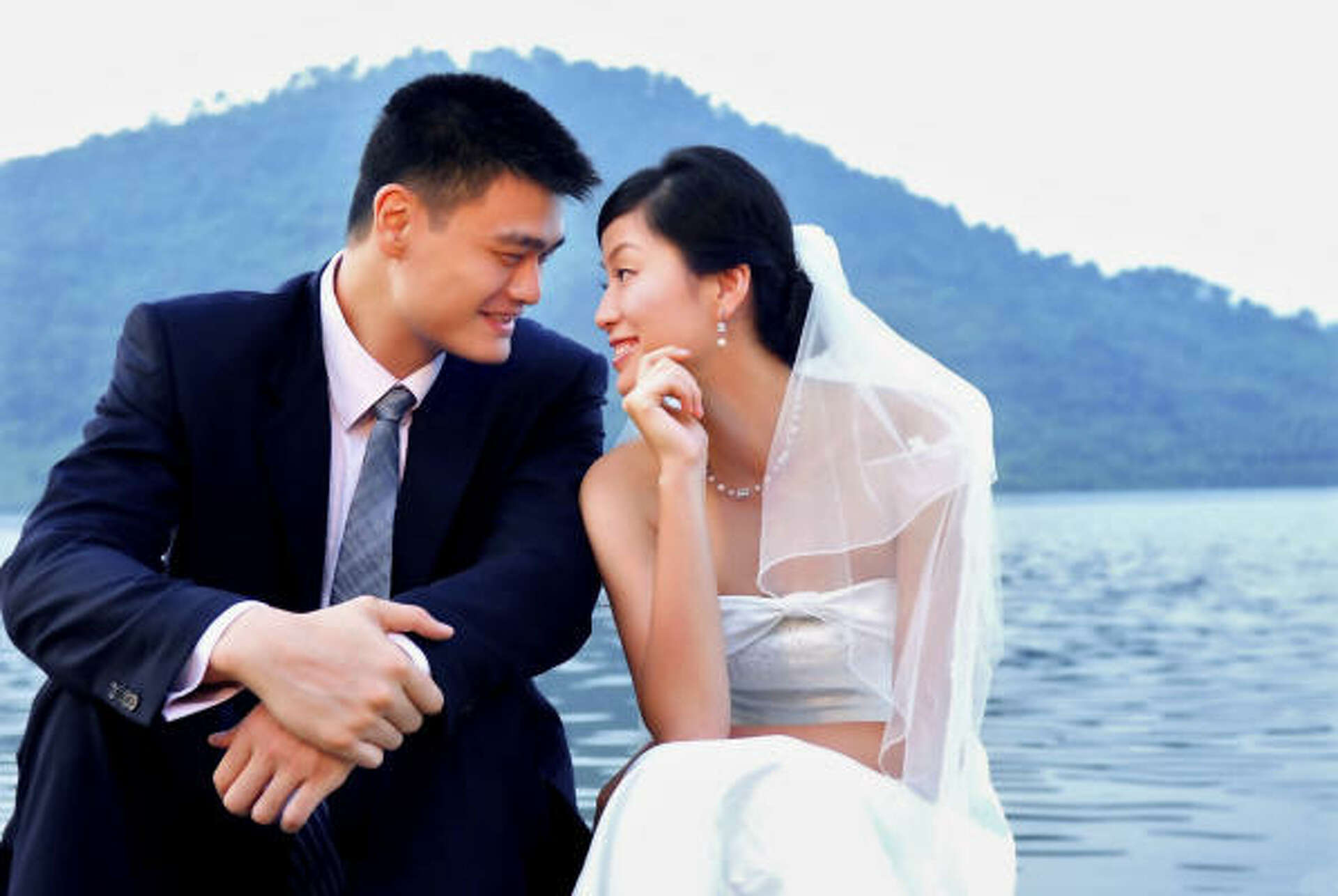 Yao Mings Wife Ye Li: The Untold Story of Their Love and Marriage