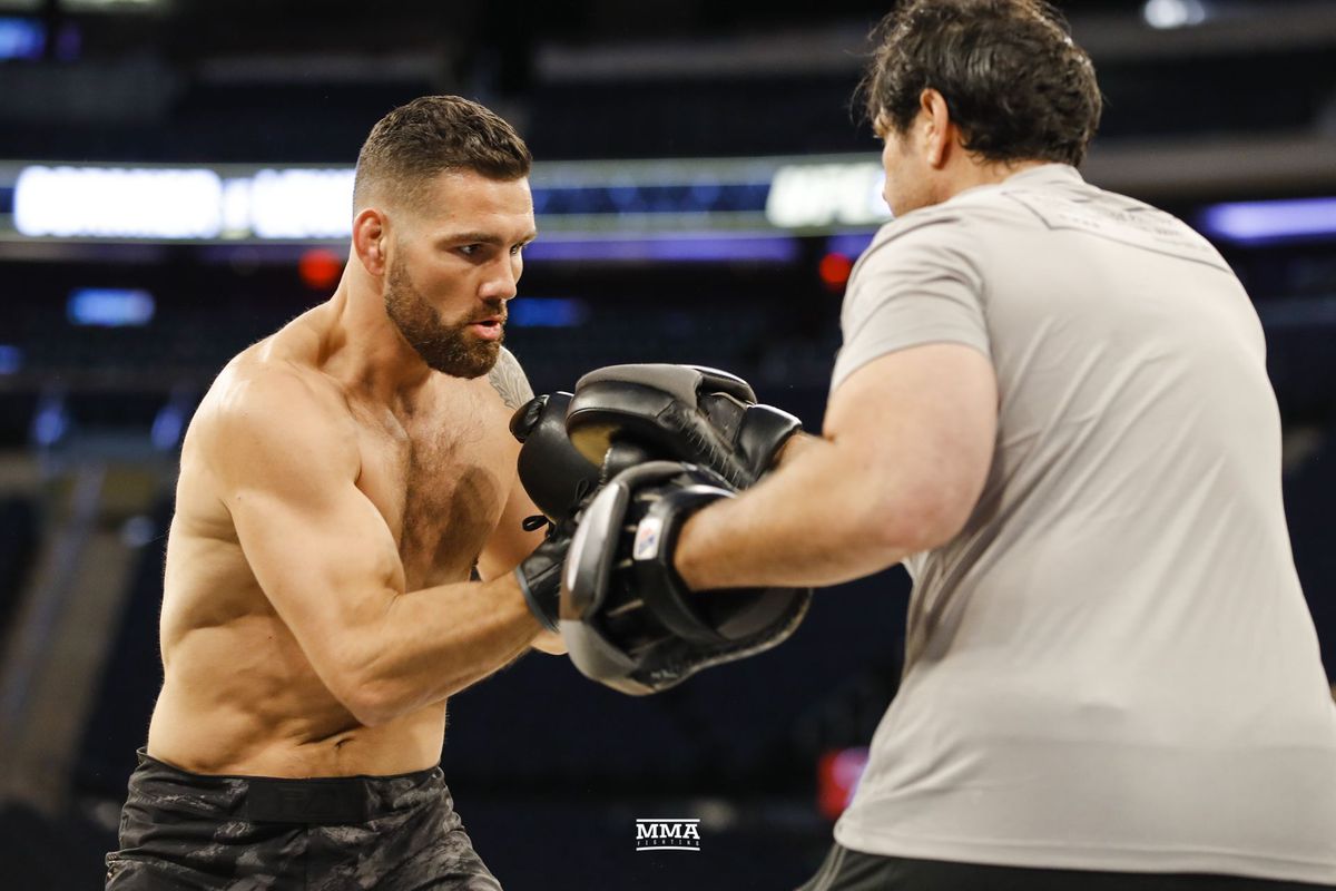 Chris Weidman Coach: Whos Training the MMA Fighter Now?