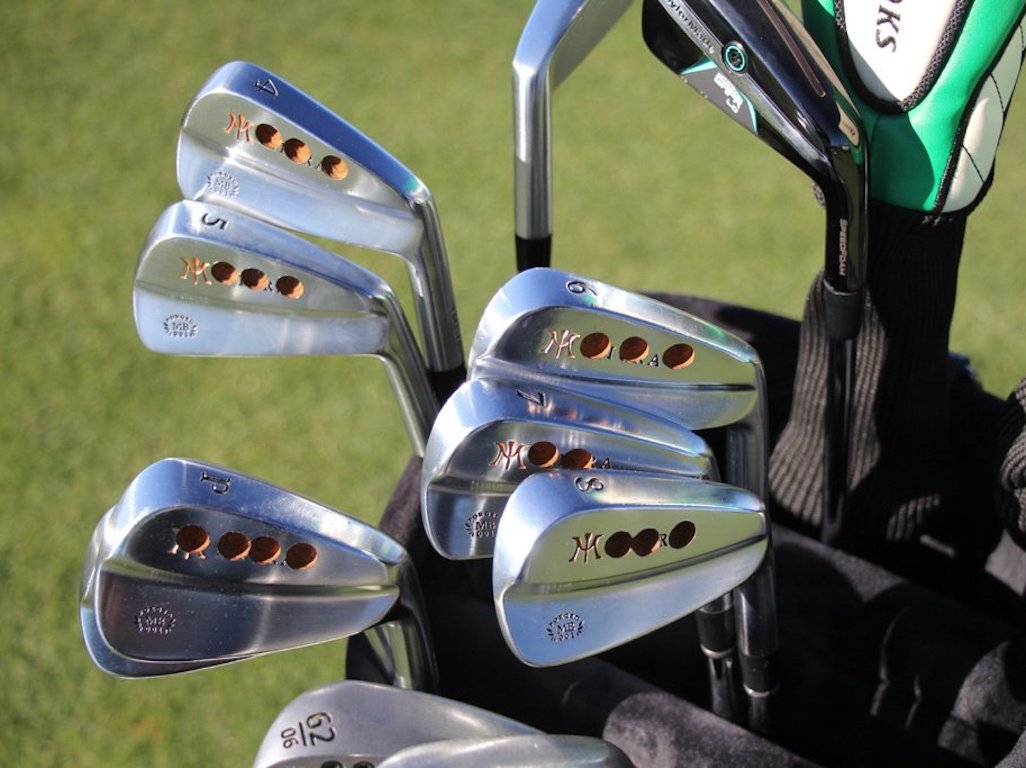 Charl Schwartzel WITB: Simple breakdown of the clubs and equipment in his setup.