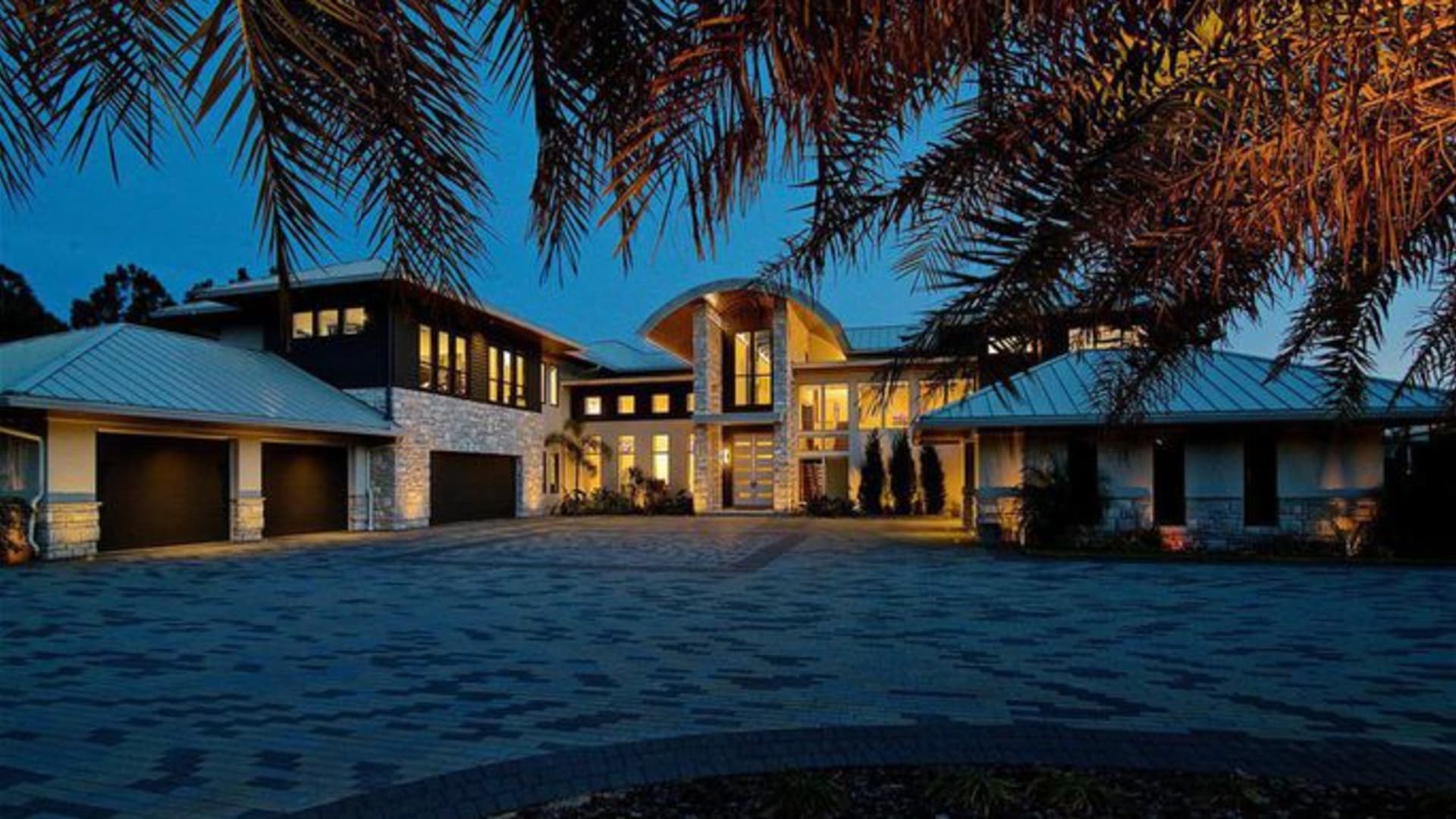 Tim Tebow Home: See Inside His Amazing House.