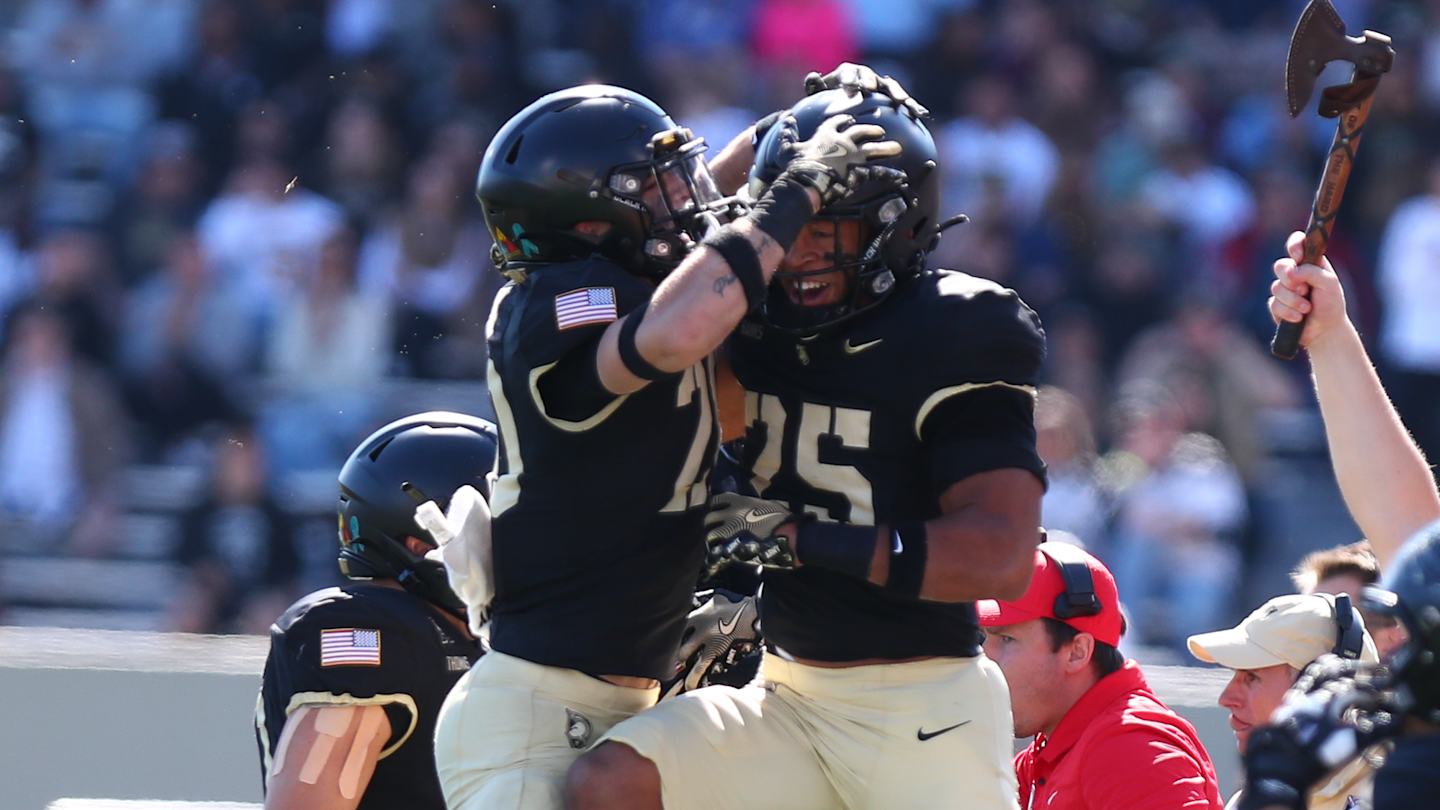 Army Bowl Eligible Again: How Did They Do It? (Celebrate Armys Football Success This Season)