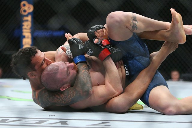 Jim Miller vs Charles Oliveira: Rematch Breakdown! Who Has the Edge This Time Around?