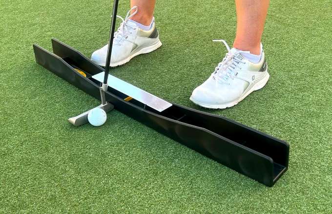 Using a Persimmon Putter: Tips & Tricks for Better Putting.